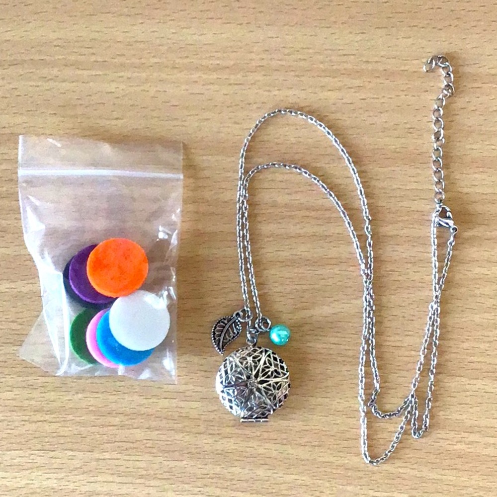 Essential oil diffuser necklace